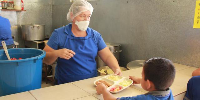 Más de 255 mil estudiantes de nivel Básico beneficiados con los Desayunos  Escolares del DIF Estatal | Portal Gubernamental del Estado de Chihuahua