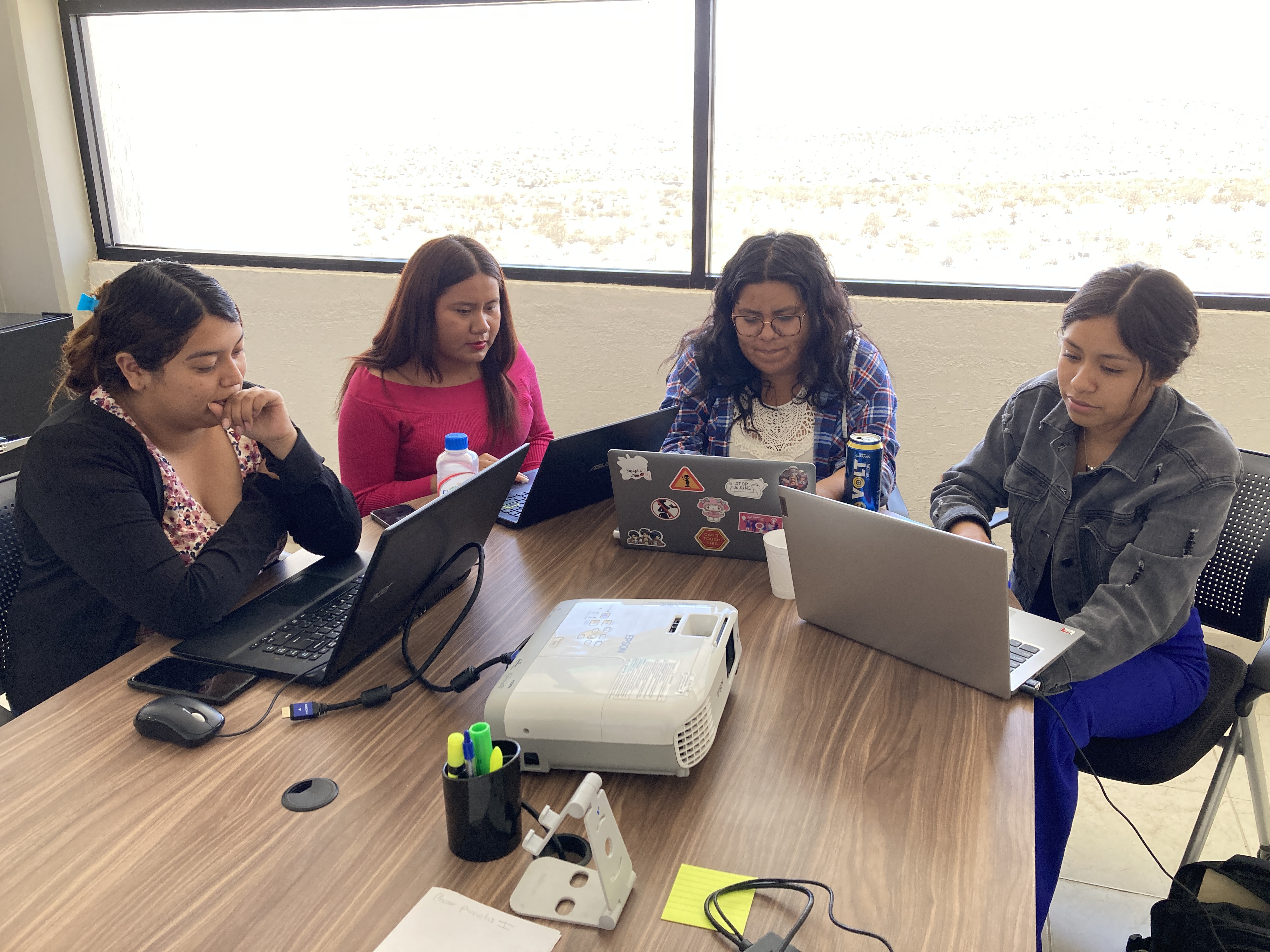 Profesionalizan a 20 estudiantes de la UT Paso del Norte en ...