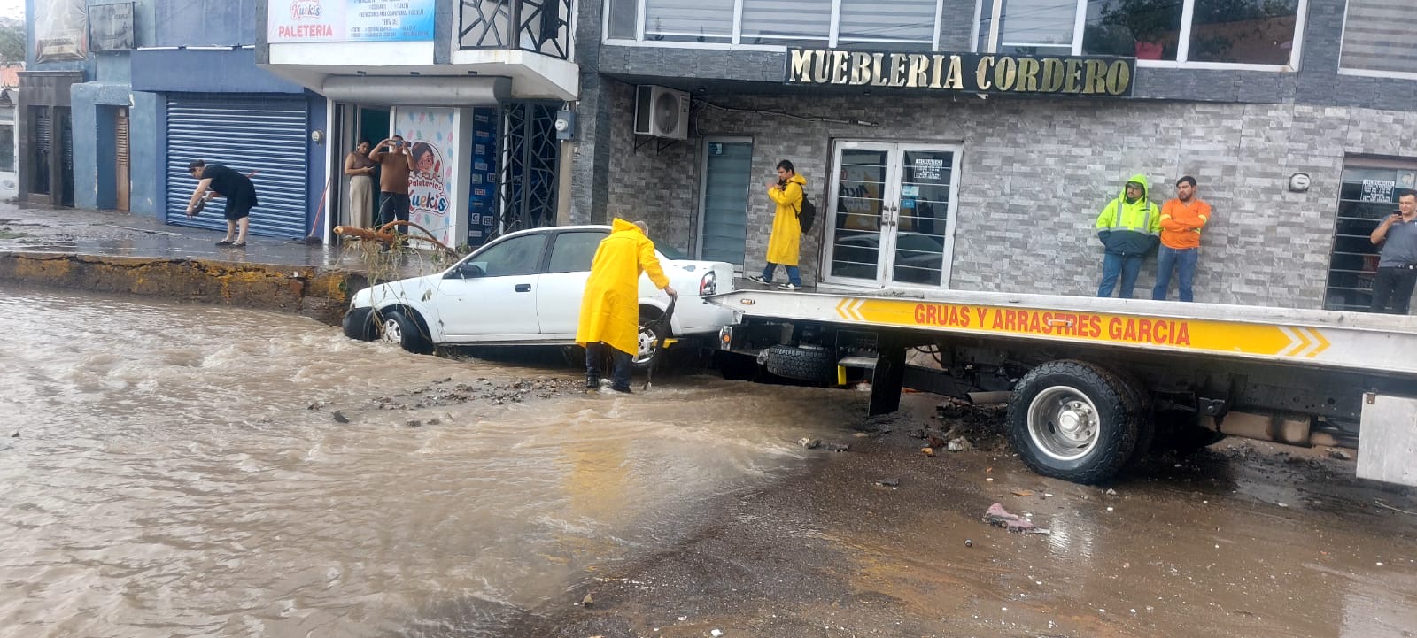- Da a conocer Protección Civil reporte de incidencias tras fuertes precipitaciones pluviales en la región y exhorta a la ciudadanía a tomar precauciones
