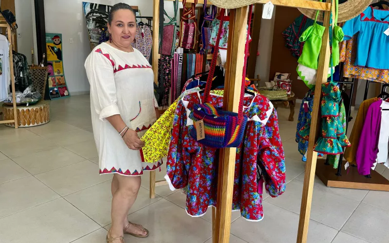 Invita Fodarch a usar prendas rarámuri en los “Viernes Tradicionales ...